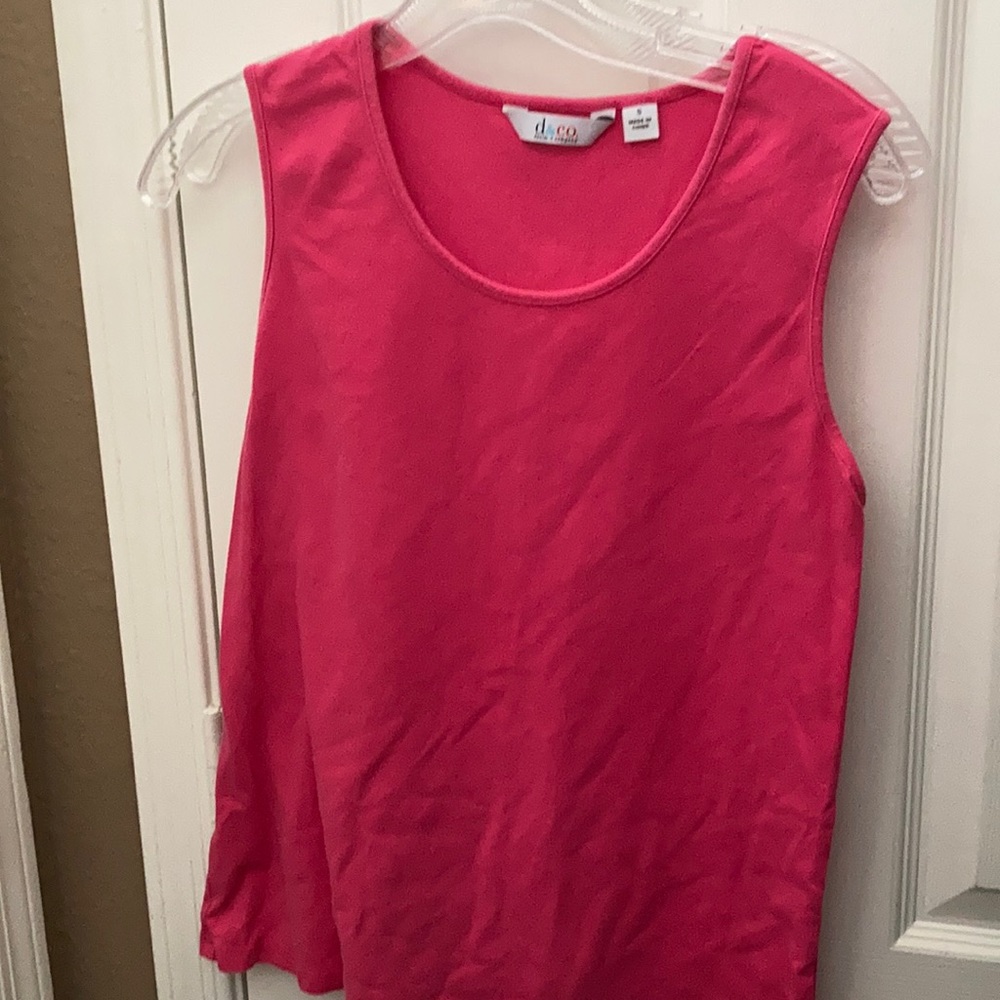 FINAL MARKDOWN Denim and company tank top Small